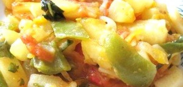 Овощное рагу из кабачков с картофелем