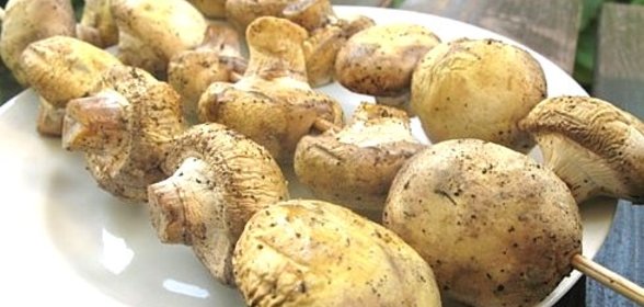 Шампиньоны на мангале