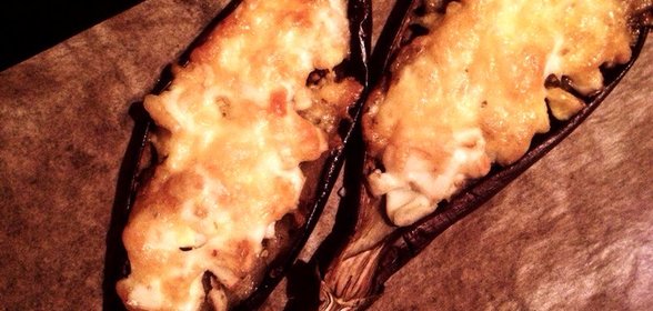 Баклажаны, запеченные под сырно-майонезной корочкой