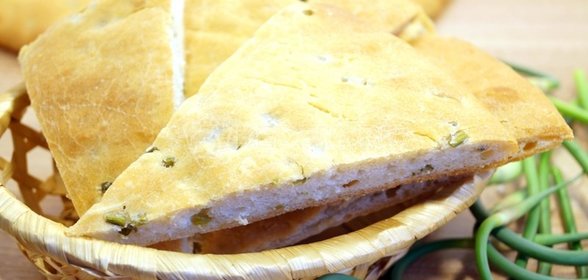 Лепешка с чесночными стрелками «Сандра»