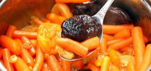 Пряная морковь с черносливом