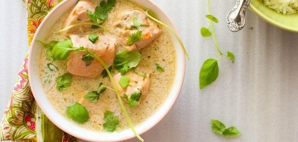 Лосось в кокосовом молоке