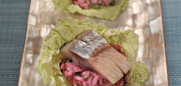 Рисовый салат с сельдью