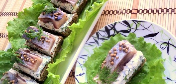 Канапе с сельдью