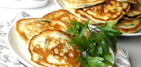 Оладьи с молодой крапивой