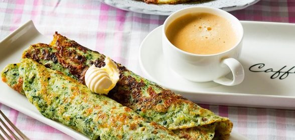 Блинчики со шпинатом и сыром