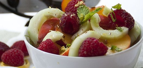 Персиковый салат с тмином