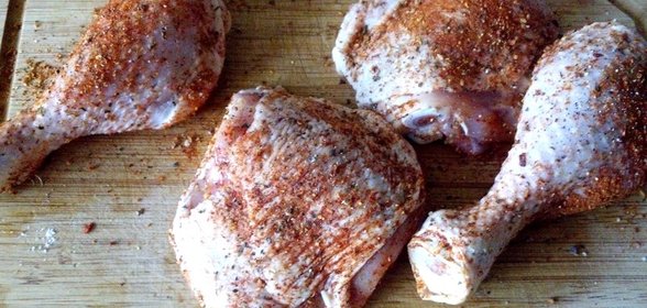 Куриные окорочка на сковороде гриль