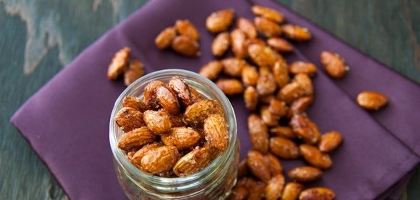 Жареный миндаль с медом