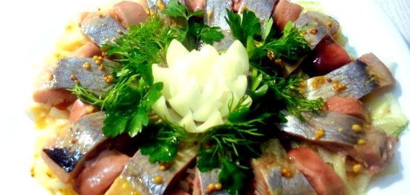 Сельдь под горчичным соусом