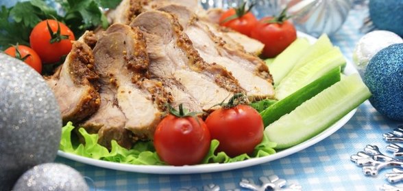 Салат из овощей в помидорах