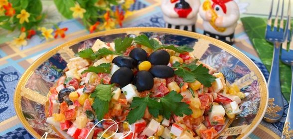 Салат с крабовыми палочками, морковью, яблоком и яйцом
