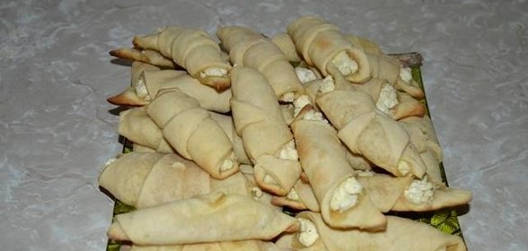 Рогалики с творожной начинкой