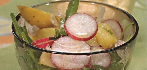 Весенний картофельный салат