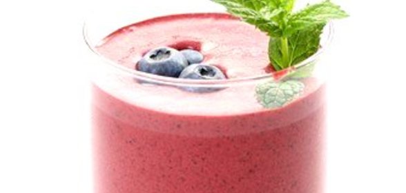 Коктейль с черникой