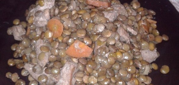 Чечевица со свиным мясом