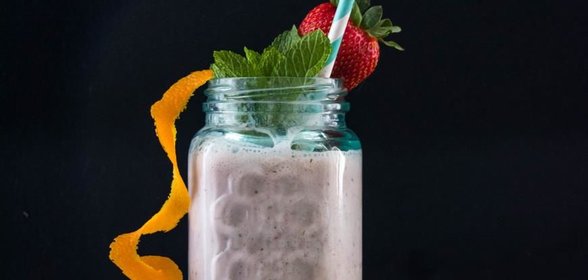 Мятно-клубничный коктейль