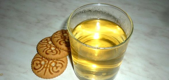Имбирный чай с яблочным соком