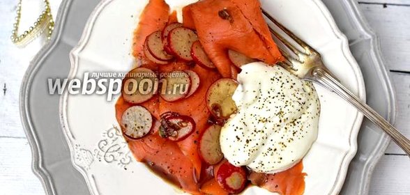 Салат из лососевых с редисом