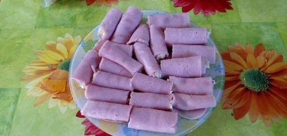 Рулетики из ветчины