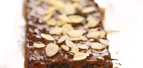 Шоколадно-сливовый террин