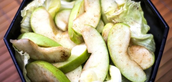 Яблочный салат