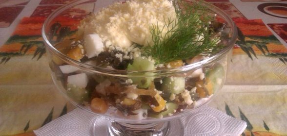 Салат из морской капусты с огурцом
