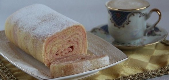 Яблочный рулет