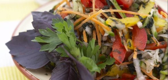 Салат с морской капустой и болгарским перцем