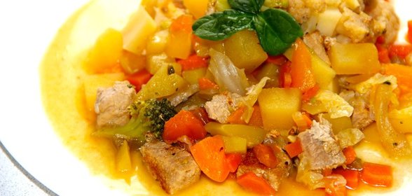 Овощное рагу со свининой