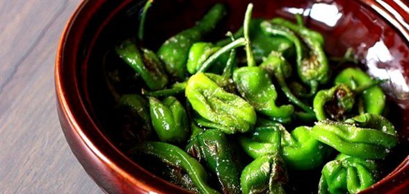 Пимьентос дель падрон (Pimientos de Padrón)