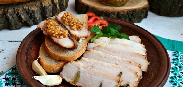 Свиная грудинка запеченная в фольге