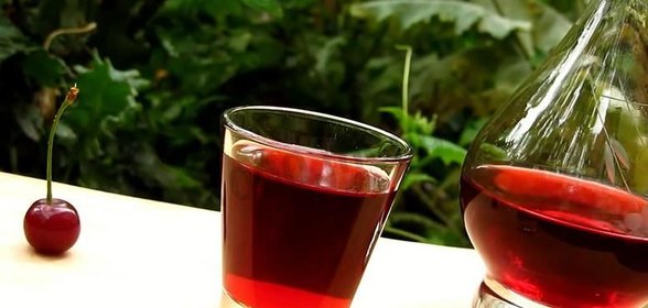 Вишневая настойка из вишни