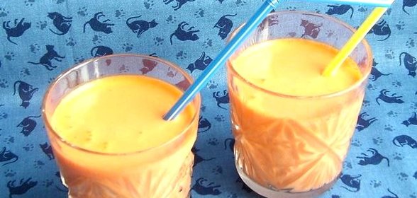 Морковный фреш со сливками