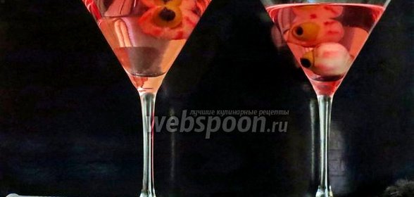 Коктейль «Красный глаз» на Хэллоуин