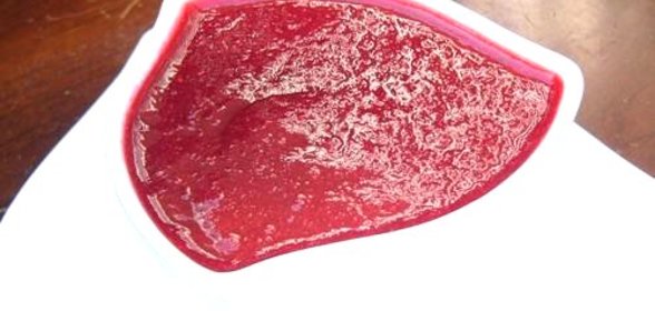 Язык под ягодным соусом