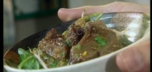 Мясное рагу с апельсиновым соком и имбирем