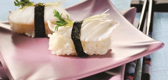 Нигири-суши с кальмаром