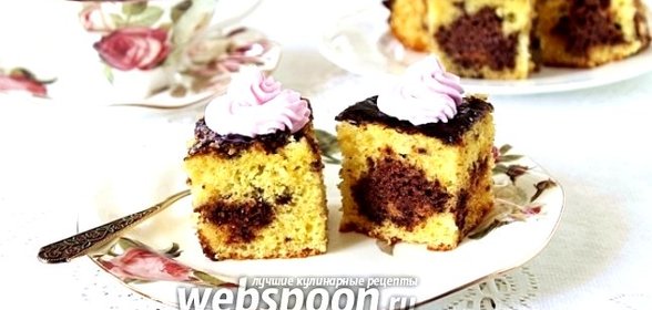 Кекс с шоколадными дырками