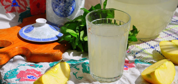 Квас яблочный