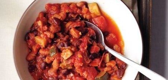 Жаркое из цуккини с фасолью