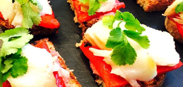 Тапас с копченным палтусом