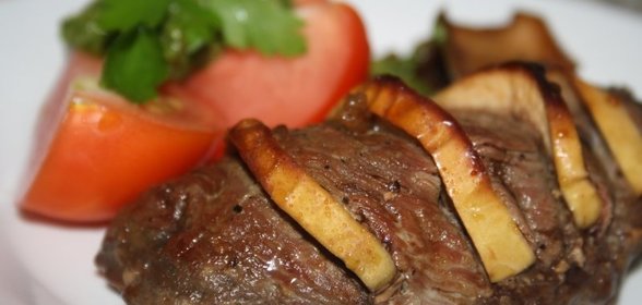 Утиные грудки с ябоками