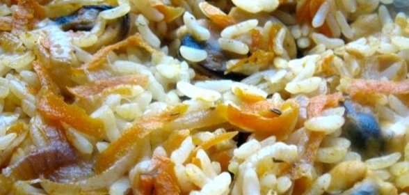 Плов в духовке в казане