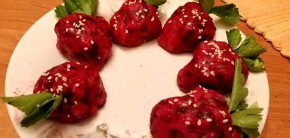 Свекольно-селедочная клубника (Эстонская закуска)