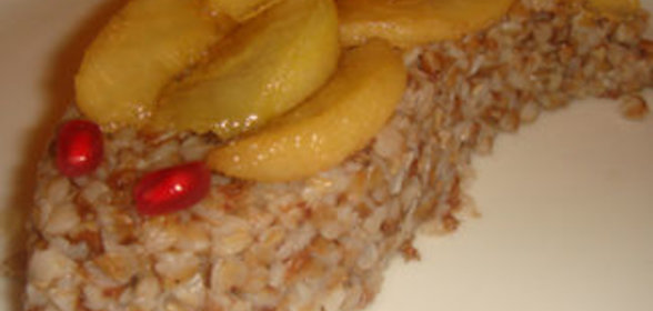 Гречка с корицей и грушей в сиропе