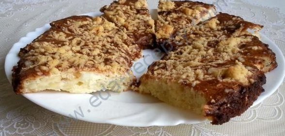 Пирог с финиками Лакомка