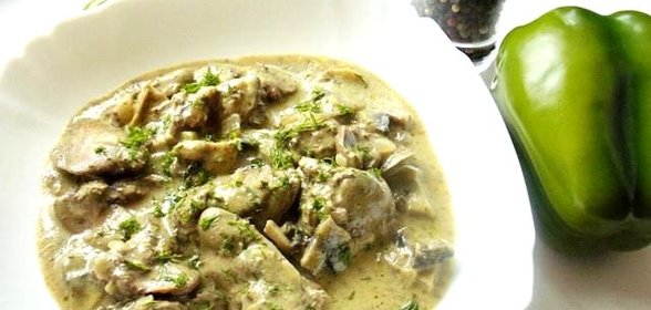 Куриная печень с грибами