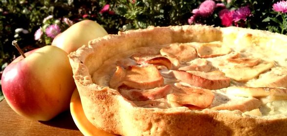 Яблочный пирог со сметанной заливкой (очень вкусный)