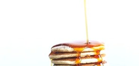 панкейки с кленовым сиропом